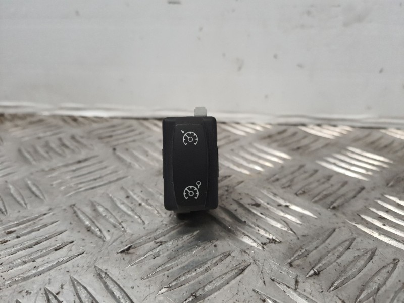 Recambio de mando control velocidad para renault megane ii berlina 5p referencia OEM IAM 107841C 2808201 