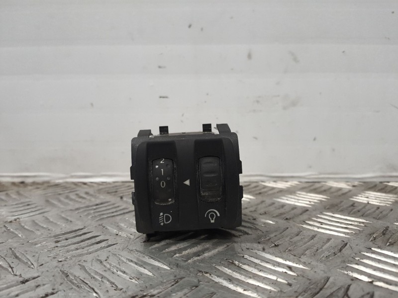 Recambio de mando regulacion luces para renault megane ii berlina 5p referencia OEM IAM 82000954958 08802012 