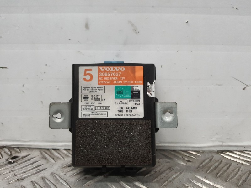 Recambio de centralita cierre para volvo v40 familiar 1.9 diesel referencia OEM IAM 30857627 1513008380 