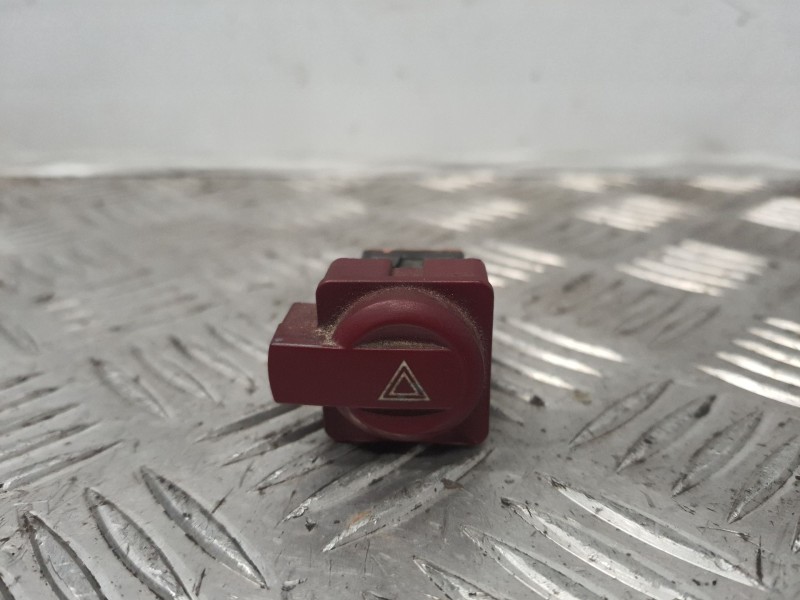 Recambio de warning para citroen c4 berlina 1.4 16v referencia OEM IAM 96480877KR  