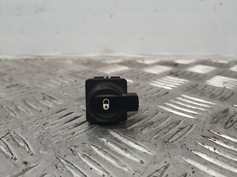 Recambio de interruptor para citroen c4 berlina referencia OEM IAM 96476626XT  