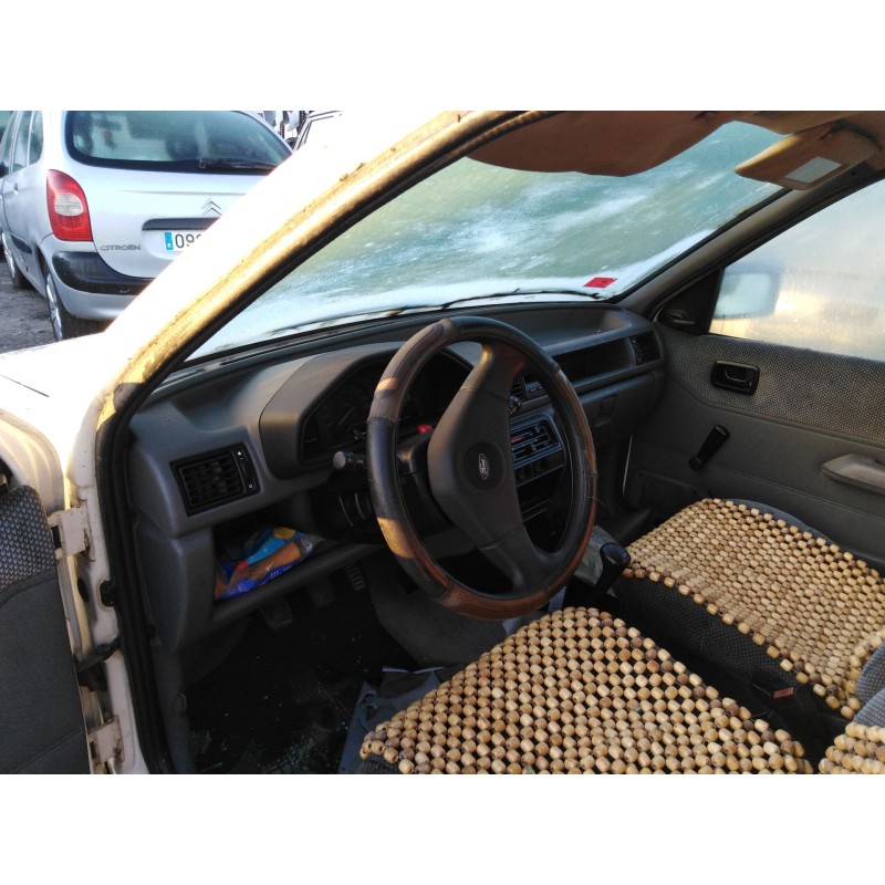 ford fiesta berl./courier del año 1989