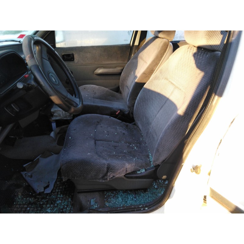 ford fiesta berl./courier del año 1989