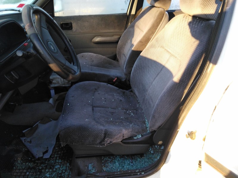 ford fiesta berl./courier del año 1989