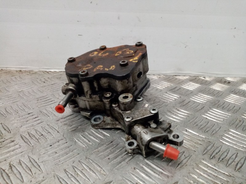 Recambio de bomba inyeccion para volkswagen passat berlina (3c2) referencia OEM IAM 038145209H 061103A 