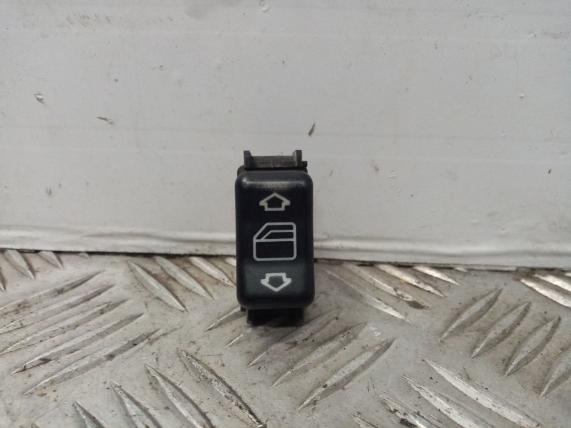 Recambio de mando elevalunas trasero izquierdo para mercedes clase s (w140) berlina referencia OEM IAM 1408210151KZ 03809740 
