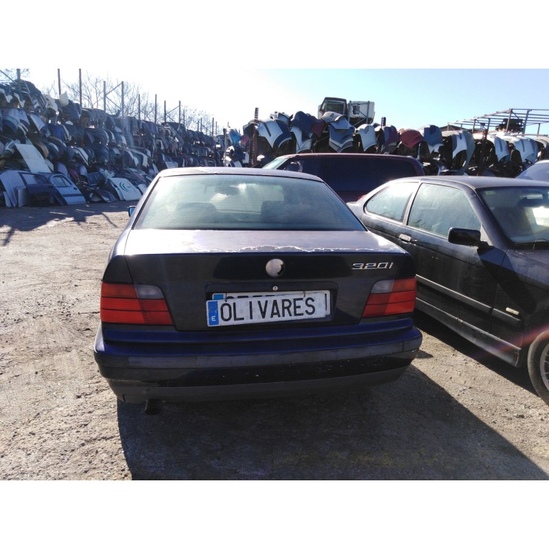 bmw serie 3 berlina (e36) del año 1990