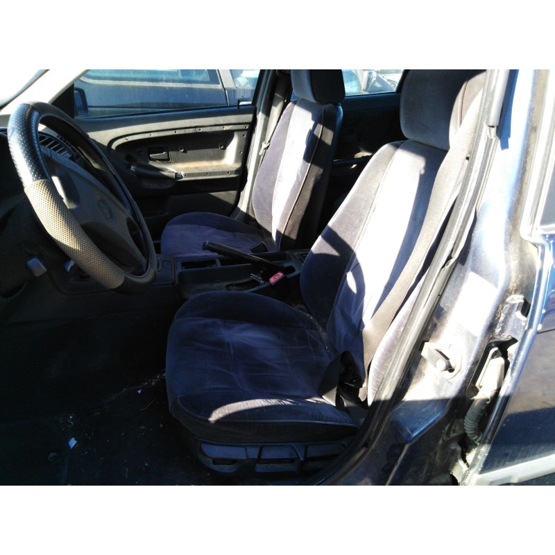 bmw serie 3 berlina (e36) del año 1990