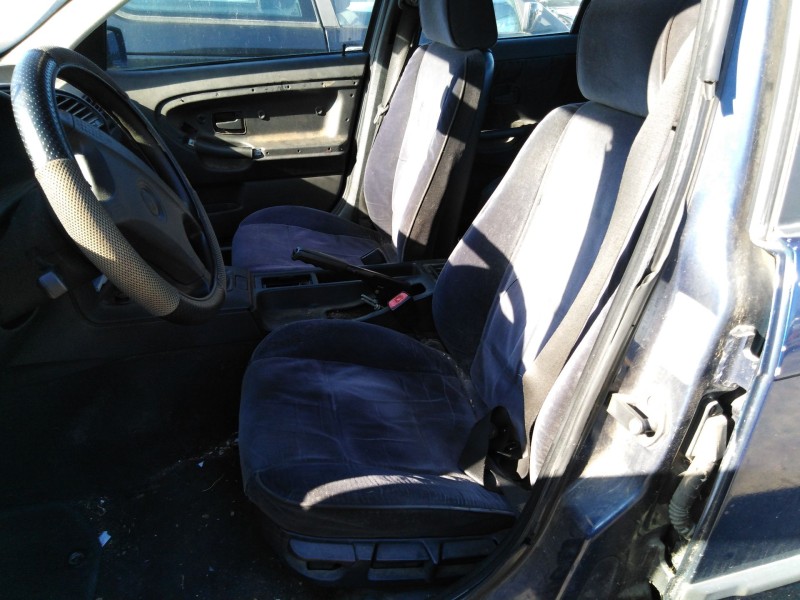 bmw serie 3 berlina (e36) del año 1990