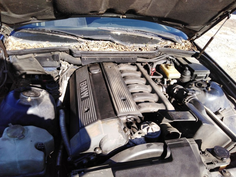 bmw serie 3 berlina (e36) del año 1990