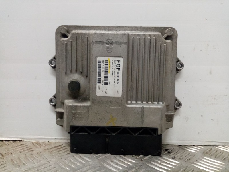 Recambio de centralita motor uce para suzuki ignis rm (mh) referencia OEM IAM 55192095 480SPE13E 