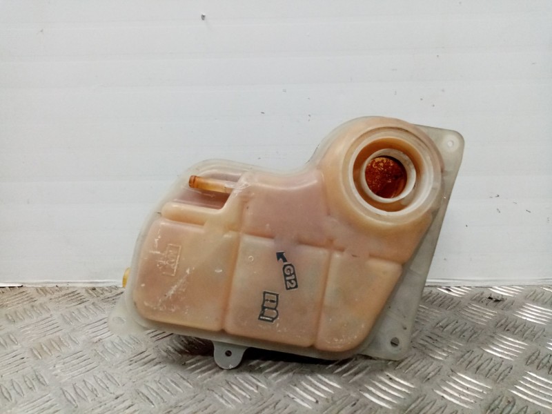Recambio de deposito expansion para volkswagen passat berlina (3b2) básico referencia OEM IAM 8D0121403L  