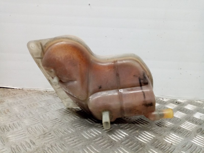 Recambio de deposito expansion para volkswagen passat berlina (3b2) básico referencia OEM IAM 8D0121403L  