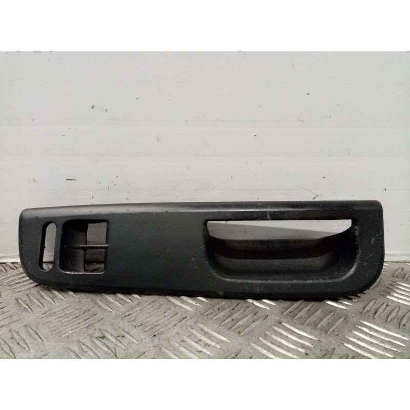 Recambio de asidero puerta delantera izquierda para volkswagen passat berlina (3b3) comfortline referencia OEM IAM 3B1867171D  