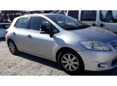 toyota auris del año 2006 2