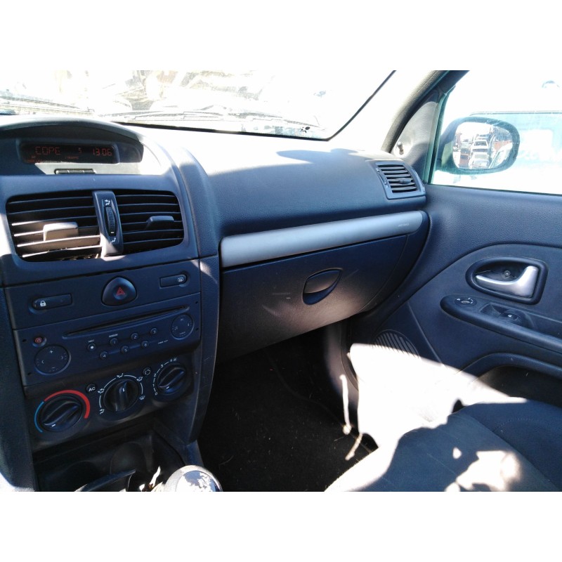 renault clio ii (bb_, cb_) del año 2001