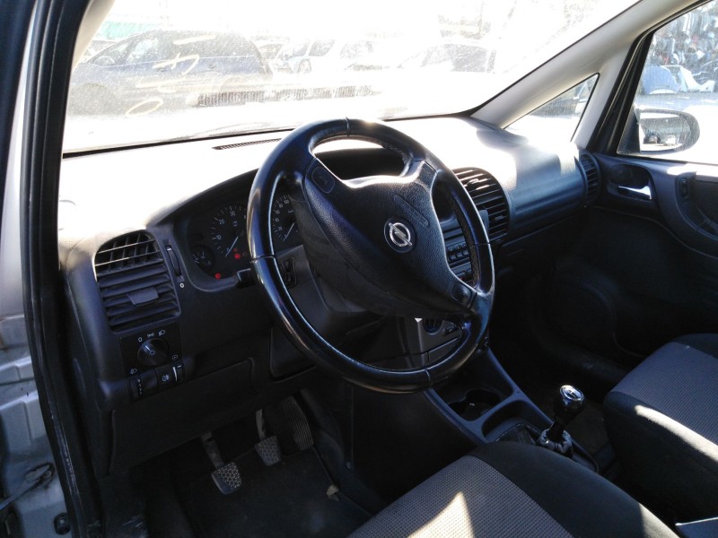 opel zafira a monospace (t98) del año 2000
