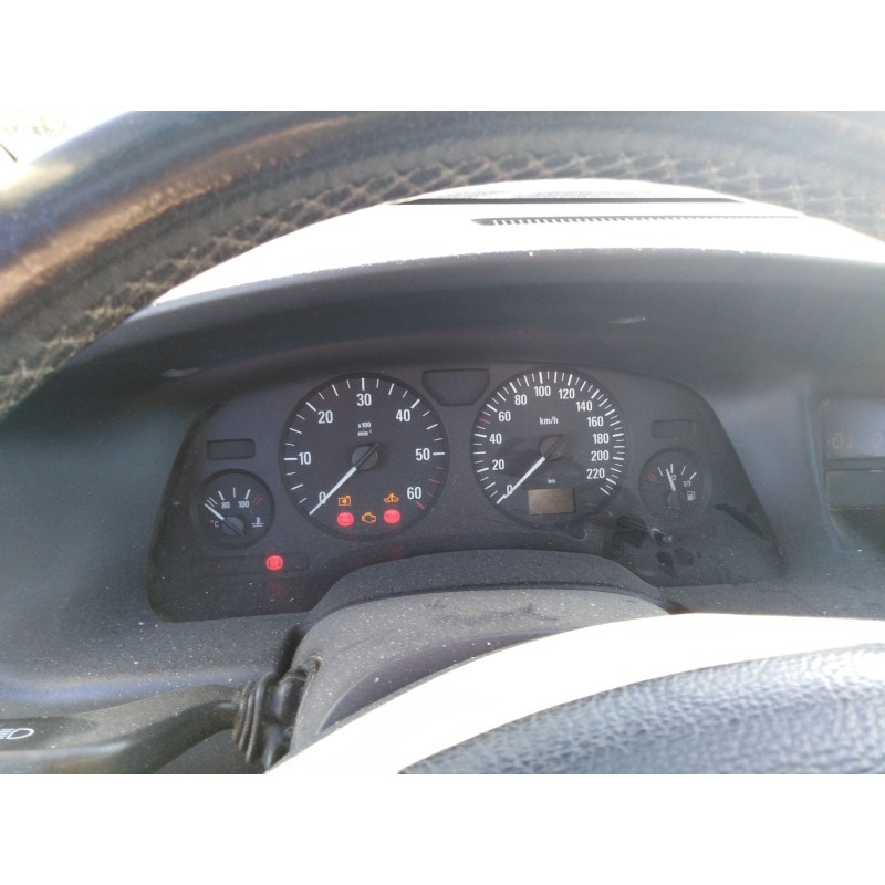 opel zafira a monospace (t98) del año 2000