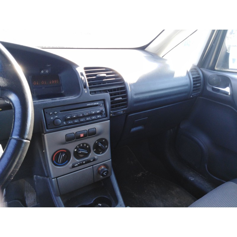 opel zafira a monospace (t98) del año 2000