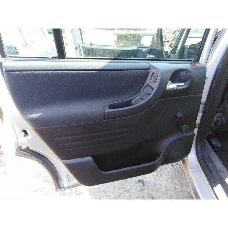 opel zafira a monospace (t98) del año 2000