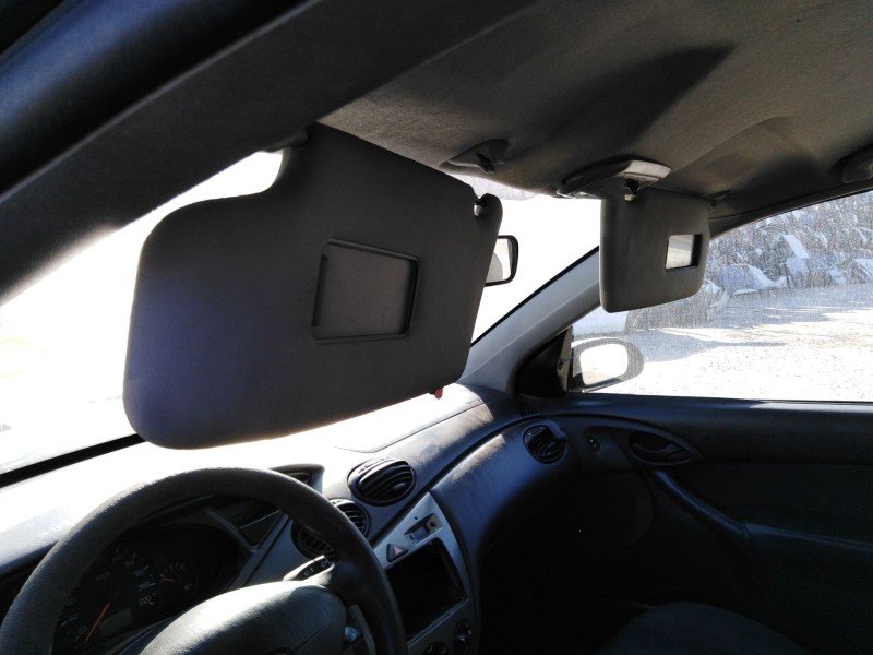 ford focus i sedán (dfw) del año 2001