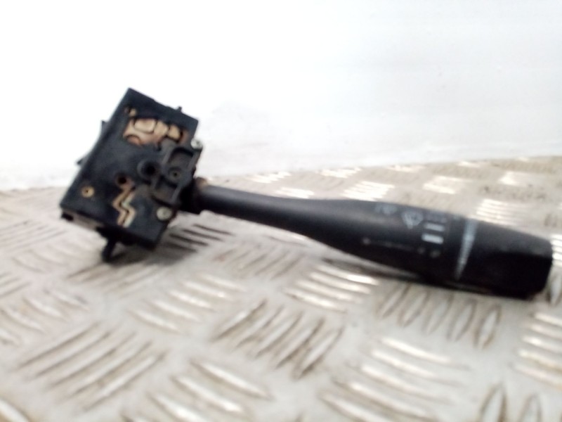 Recambio de mando limpia para nissan primera berlina (p11) referencia OEM IAM 96930D   Recambio de mando limpia para nissan primera berlina (p11) referencia OEM IAM 96930D