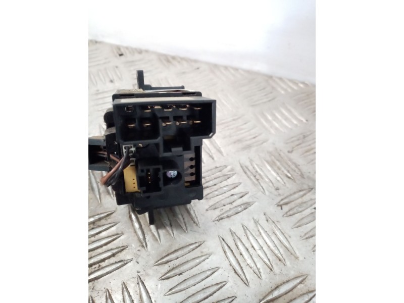 Recambio de mando limpia para nissan primera berlina (p11) referencia OEM IAM 96930D   Recambio de mando limpia para nissan primera berlina (p11) referencia OEM IAM 96930D