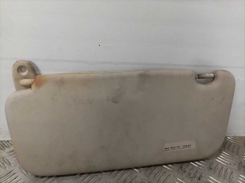 Recambio de parasol derecho para hyundai getz (tb) 1.1 gl referencia OEM IAM   