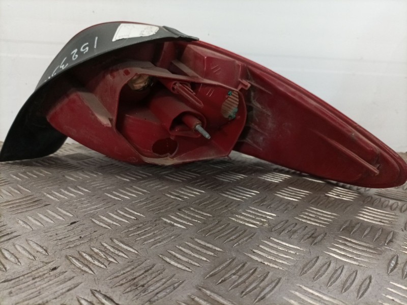 Recambio de piloto trasero izquierdo para peugeot 206 berlina 1.4 referencia OEM IAM   