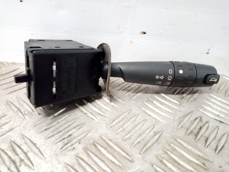 Recambio de mando luces para citroen xantia berlina 1.6 sx referencia OEM IAM 34323002 96063790ZL 