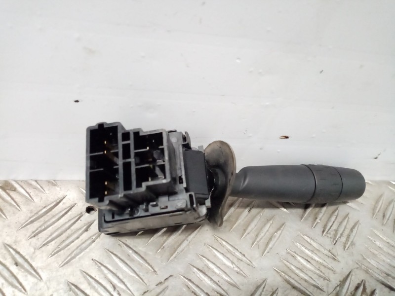 Recambio de mando luces para citroen xantia berlina 1.6 sx referencia OEM IAM 34323002 96063790ZL 