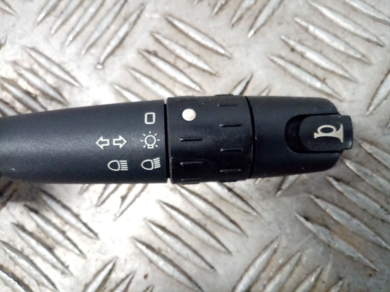 Recambio de mando luces para citroen xantia berlina 1.6 sx referencia OEM IAM 34323002 96063790ZL 