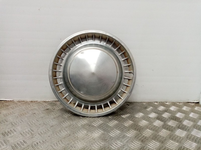 Recambio de tapacubos para chrysler 2l referencia OEM IAM   