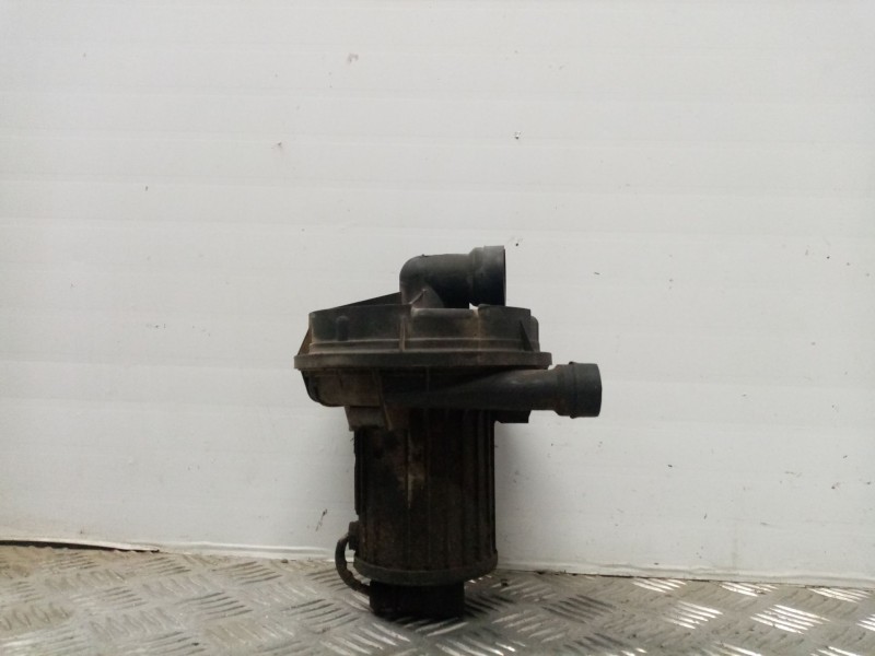 Recambio de bomba de aire secundaria para seat toledo (1m2) signo referencia OEM IAM 06A131083B  
