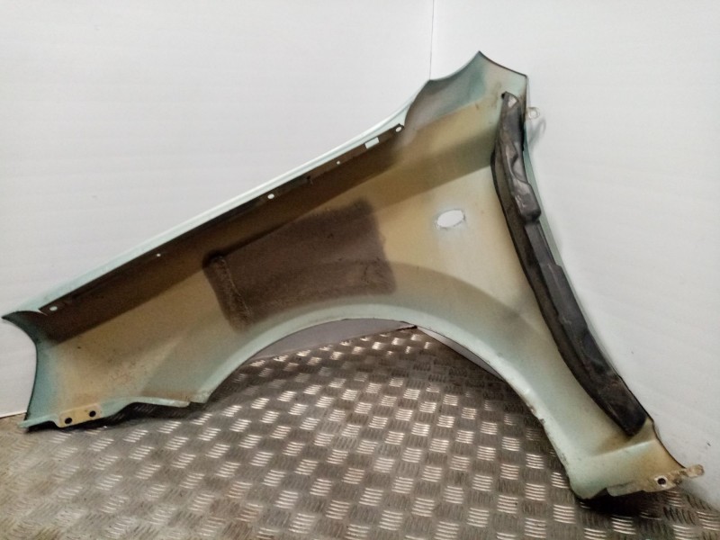 Recambio de aleta delantera derecha para chevrolet nubira berlina 1.6 cat referencia OEM IAM   