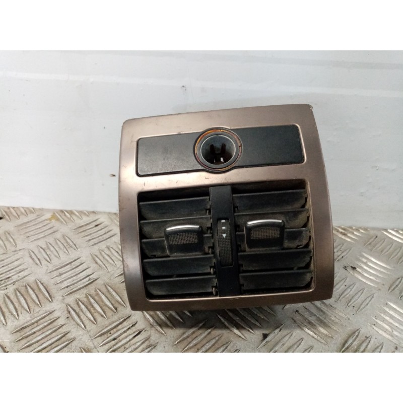 Recambio de rejilla aireadora para audi a6 2.4 avant referencia OEM IAM 4B0819203  