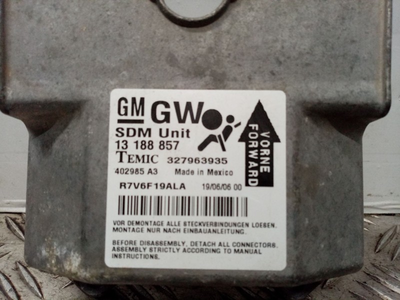 Recambio de centralita airbag para opel astra h berlina enjoy referencia OEM IAM 13188857 327963935 402985A3