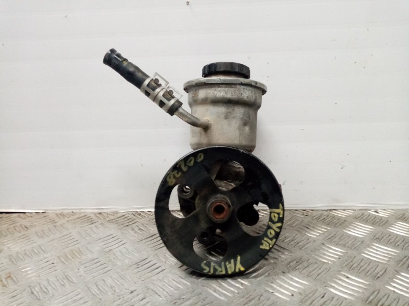 Recambio de bomba servodireccion para toyota yaris (ncp1/nlp1/scp1) 1.0 cat referencia OEM IAM 4431052011  
