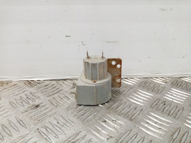 Recambio de bomba limpia para chrysler 2l referencia OEM IAM   