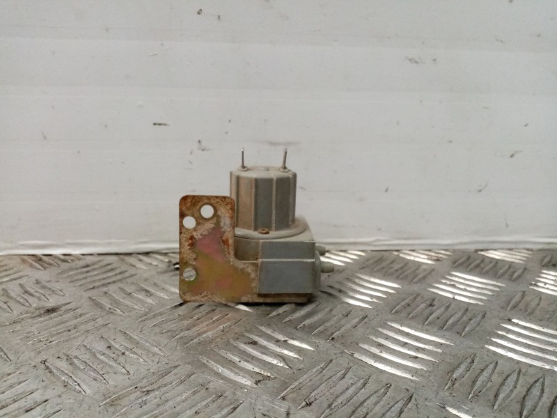 Recambio de bomba limpia para chrysler 2l referencia OEM IAM   