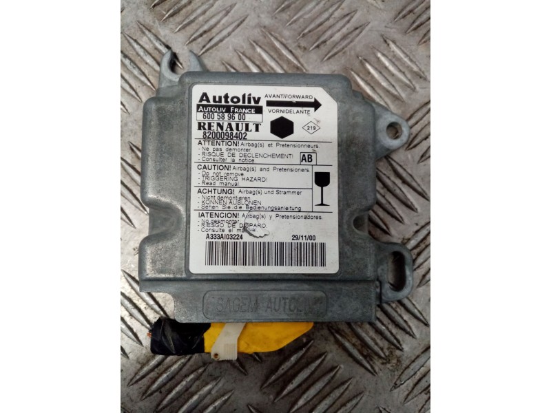 Recambio de centralita airbag para renault kangoo (f/kc0) referencia OEM IAM 8200098402  