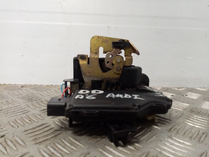 Recambio de cerradura puerta delantera derecha para audi a6 berlina (4b2) referencia OEM IAM   
