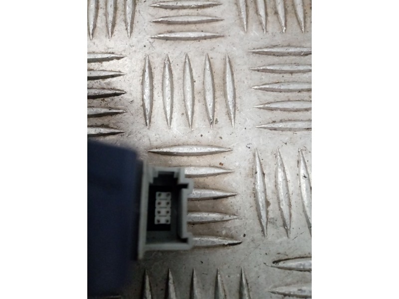 Recambio de mando elevalunas trasero izquierdo para audi a6 berlina (4b2) referencia OEM IAM 4B0959521  