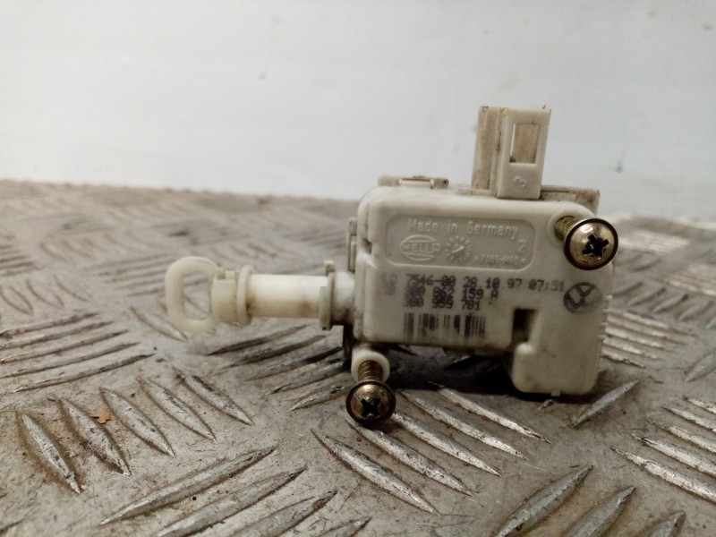 Recambio de motor cierre centralizado porton para audi a6 berlina (4b2) referencia OEM IAM 3B0959781  