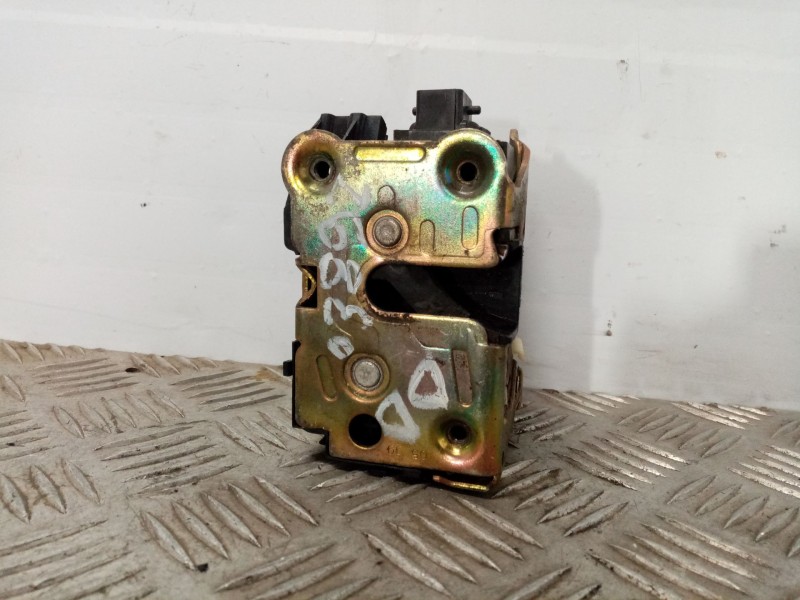 Recambio de cerradura puerta delantera derecha para renault kangoo (f/kc0) referencia OEM IAM   