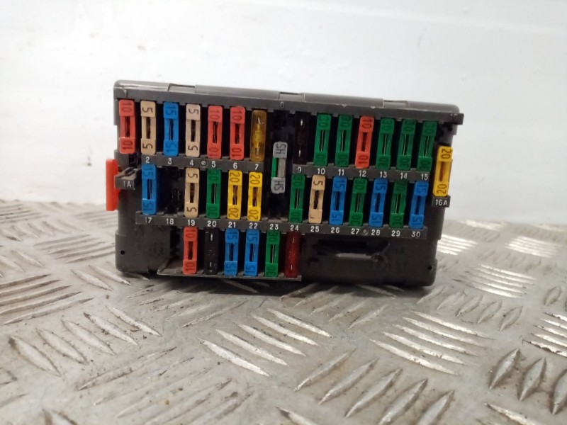 Recambio de caja reles / fusibles para peugeot 806 (221) 2.1 td 12v referencia OEM IAM 5970109547  