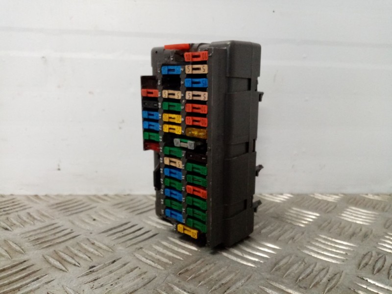 Recambio de caja reles / fusibles para peugeot 806 (221) 2.1 td 12v referencia OEM IAM 5970109547  
