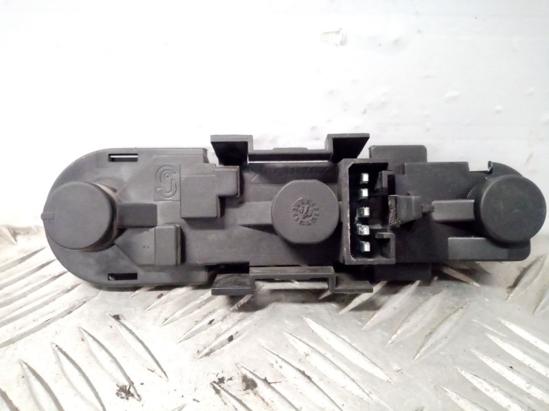 Recambio de portalamparas para peugeot 806 (221) 2.1 td 12v referencia OEM IAM   