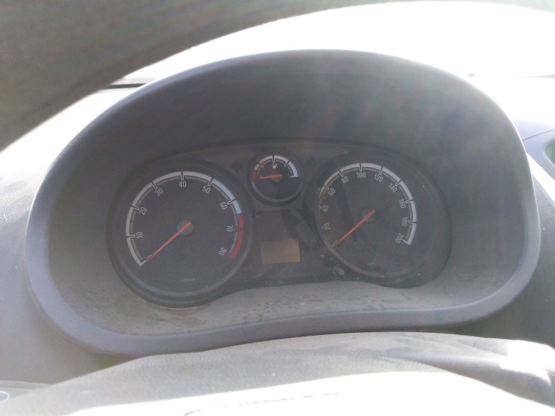 opel corsa d (s07) del año 2009