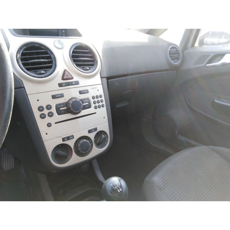 opel corsa d (s07) del año 2009
